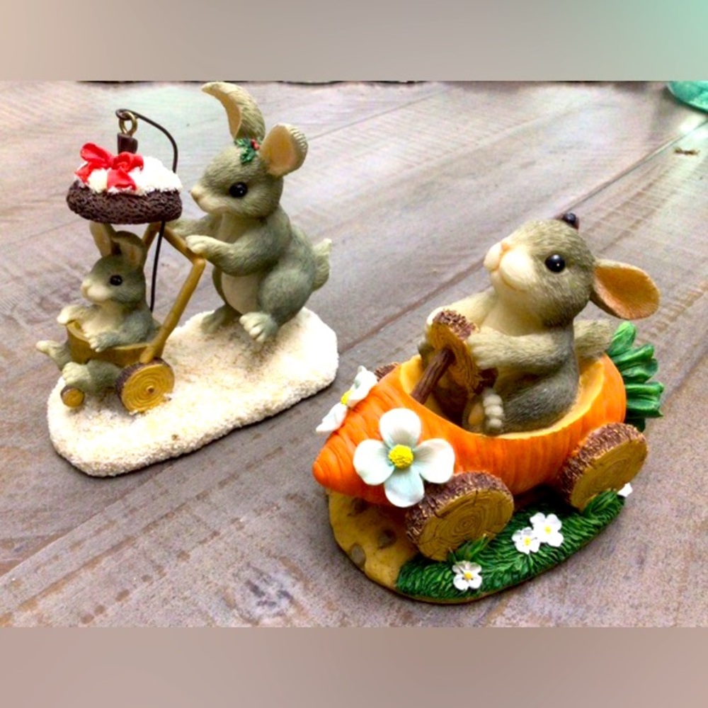 Charming Tails Bunny 🐰 Figurines (2)